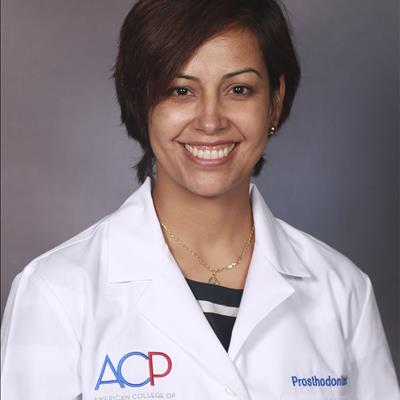 Dr. Dayana Isabel Escobar